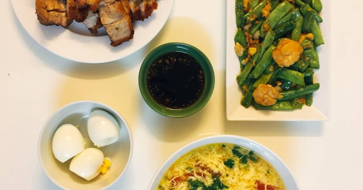 Canh trứng cà chua (mây lượn vườn hồng) =))