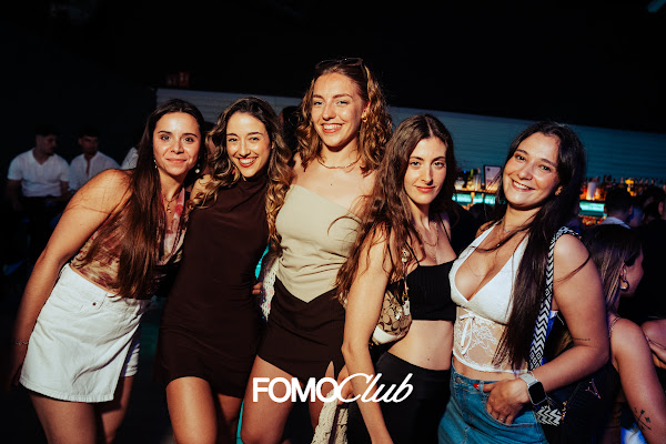 FOMO Club122.jpg