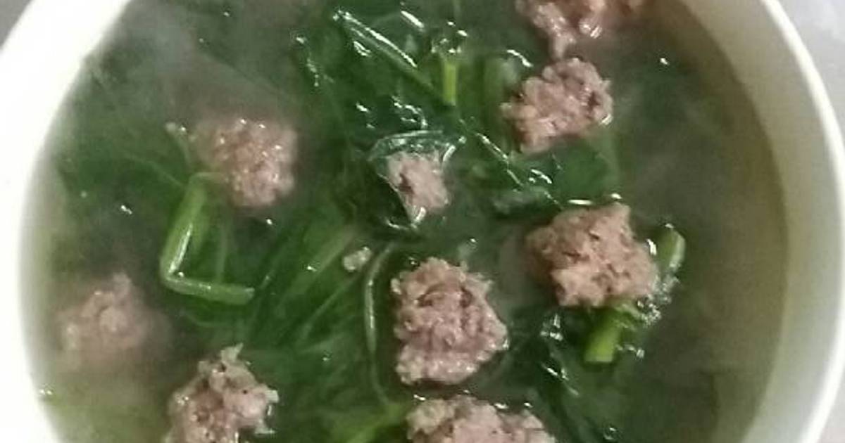 Canh rau muống nấu thịt bò viên