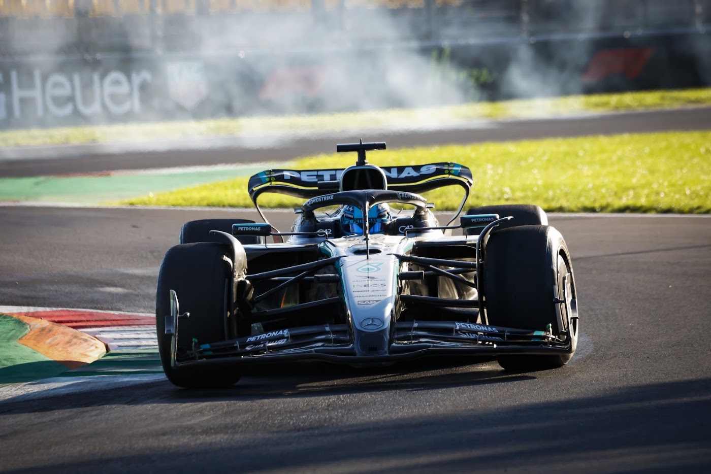 Kereta Mercedes Formula One di Italian GP 2025, foto arkib dipilih untuk konteks kemenangan Kimi Antonelli bersama Mercedes di Monza.