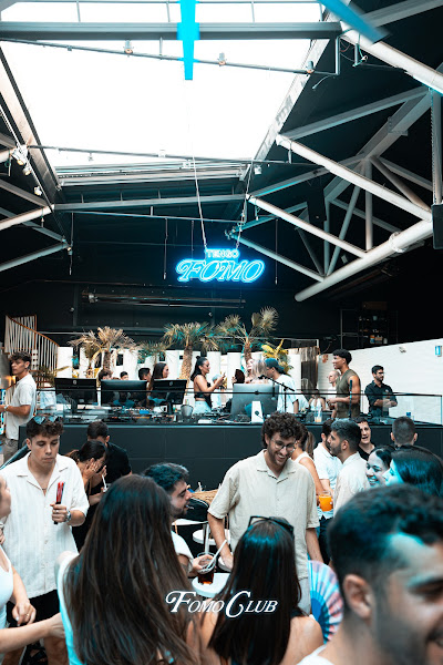 FOMO Club (14).jpg