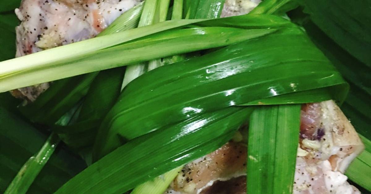Thịt Heo Rừng Hấp Lá Dứa(Lá Nếp)