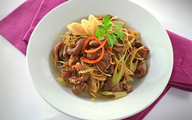 Bắp Bò Um Sả