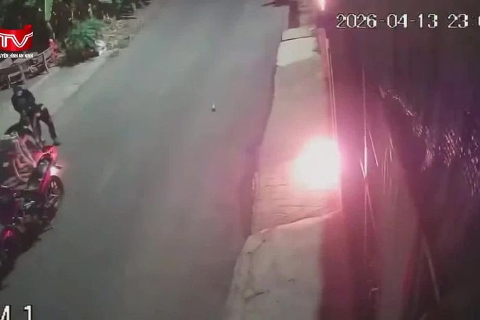 Điều tra nhóm đối tượng phóng hỏa vào nhà dân giữa đêm khuya | ATV ngày 14/5/2026 - Chuyên trang An Ninh Thủ Đô - Báo Công an nhân dân