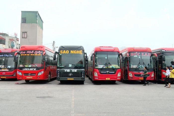 Bến xe Hà Nội sẵn sàng phục vụ hành khách dịp lễ 30/4 - 1/5 - Đài Phát thanh và truyền hình Hà Nội