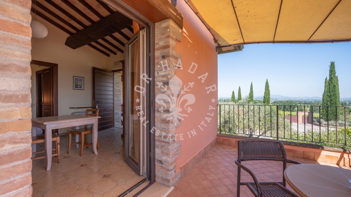 אחוזת סרנלה (Tenuta Serenella) — 54