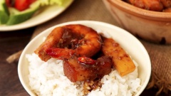 Ba Chỉ Tôm Thẻ Cơm DừA Rim MặN