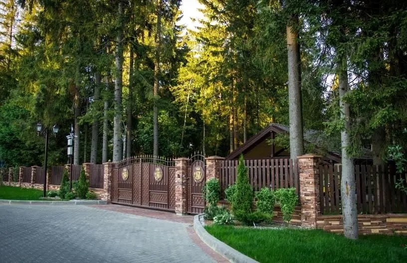 Лесной квартал Emerald Village