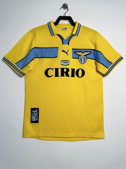 Tercera equipación de la Lazio 1998-99.jpeg