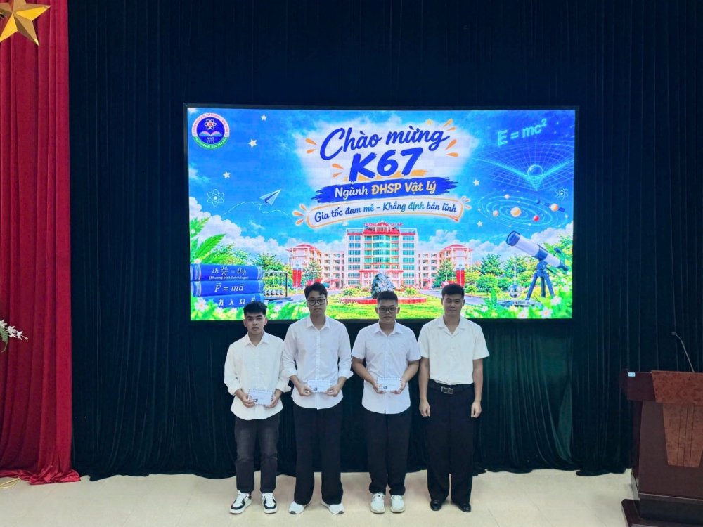 Bộ môn Vật lý tổ chức Chương trình “Chào tân sinh viên K67 ngành Đại học Sư phạm Vật lý”