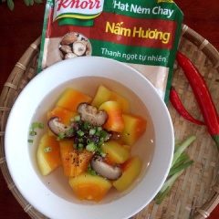 Có thể dùng chung cơm hoặc dùng không nhé!