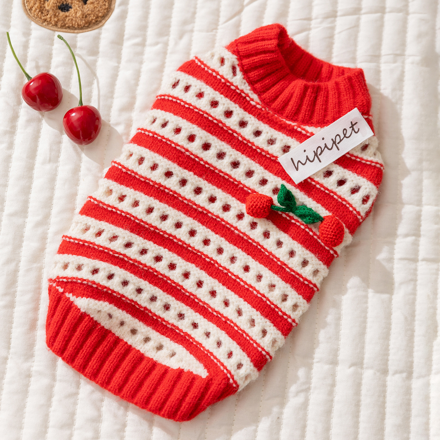 Sleeveless Knitted Vest for Cats with Hole Pattern