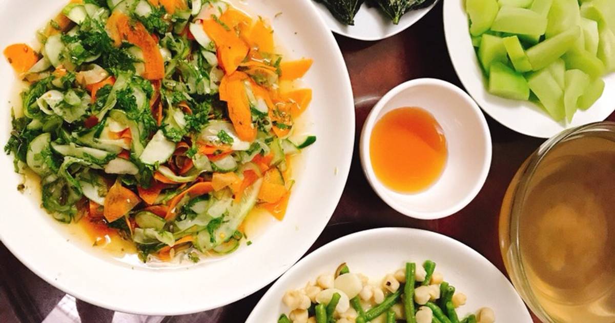 Cồi sò điệp xào đỗ
Chả lá lốt 
Nộm dưa chuột
Su su luộc