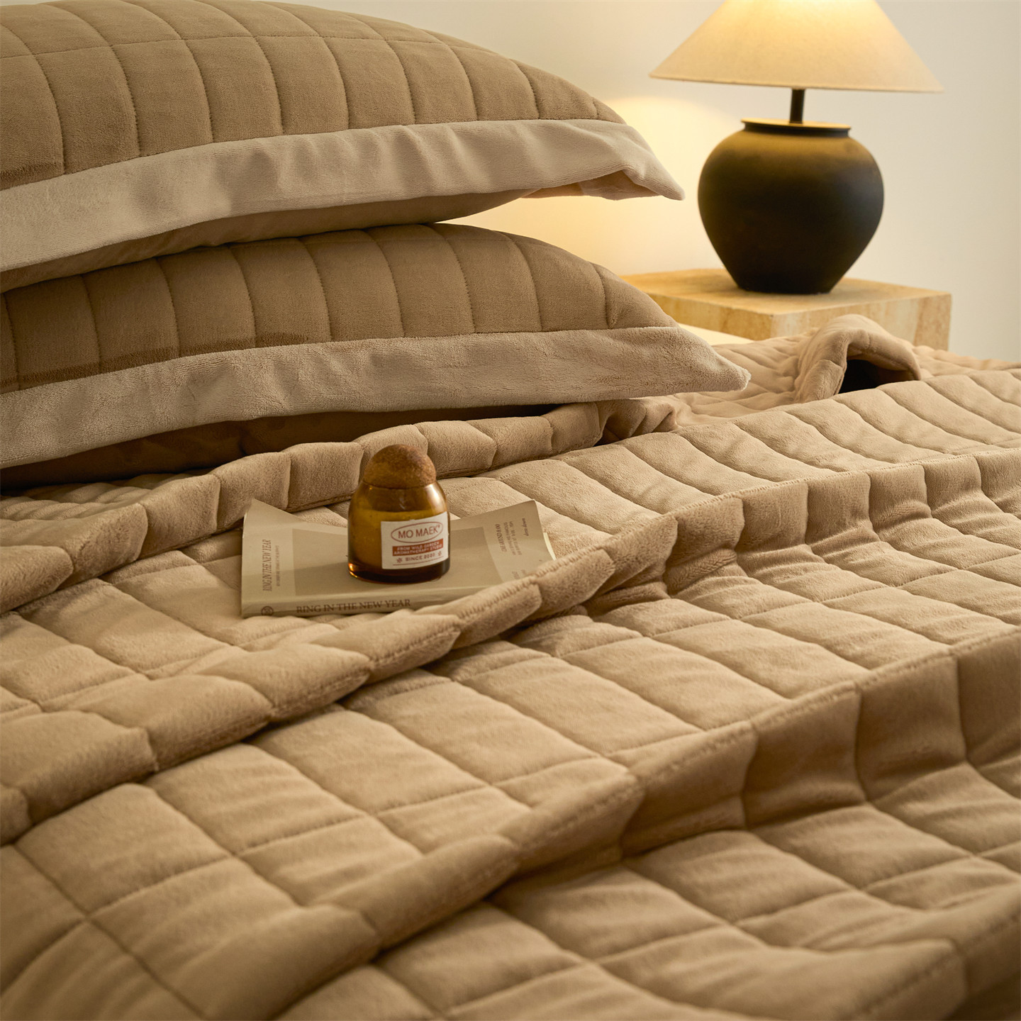 Warming quilt made of milk fiber with quilting