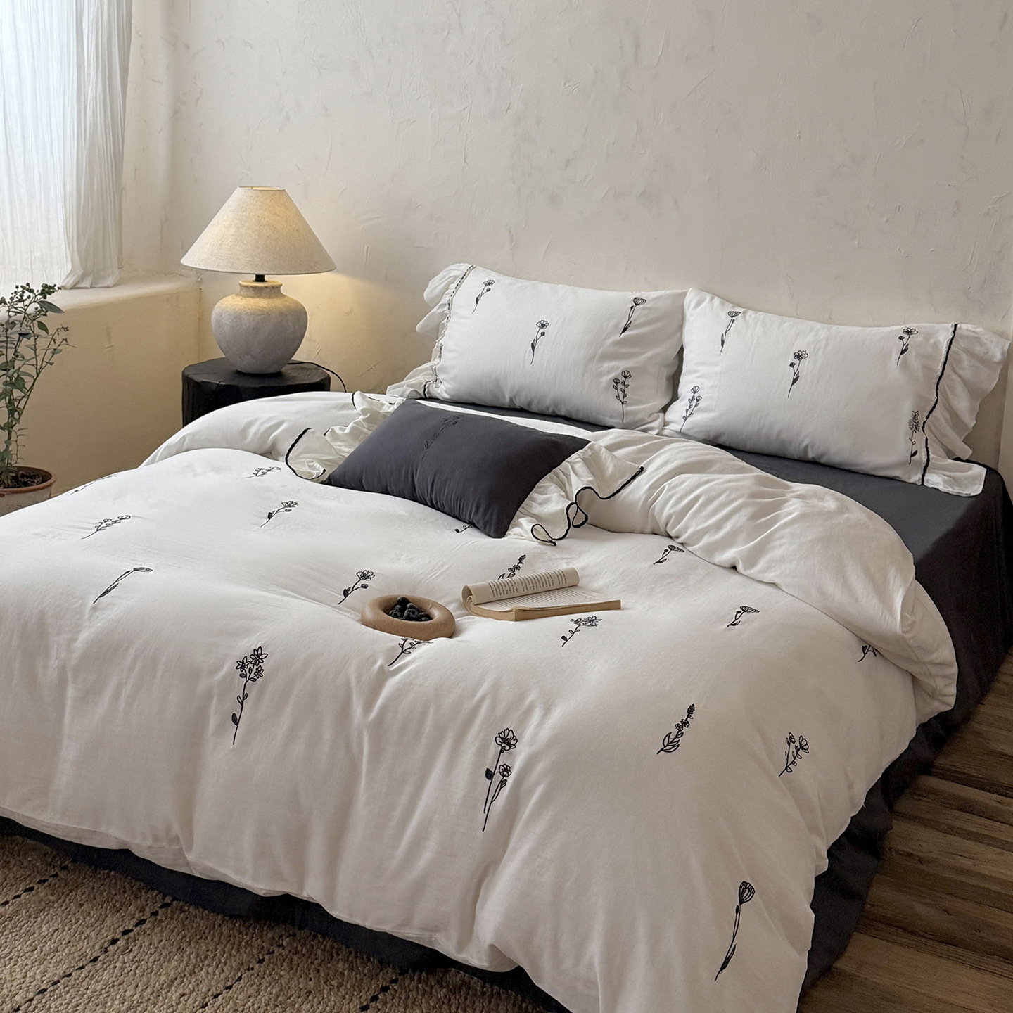 Cotton Bedding Set, 4-piece, Crinkle Structure