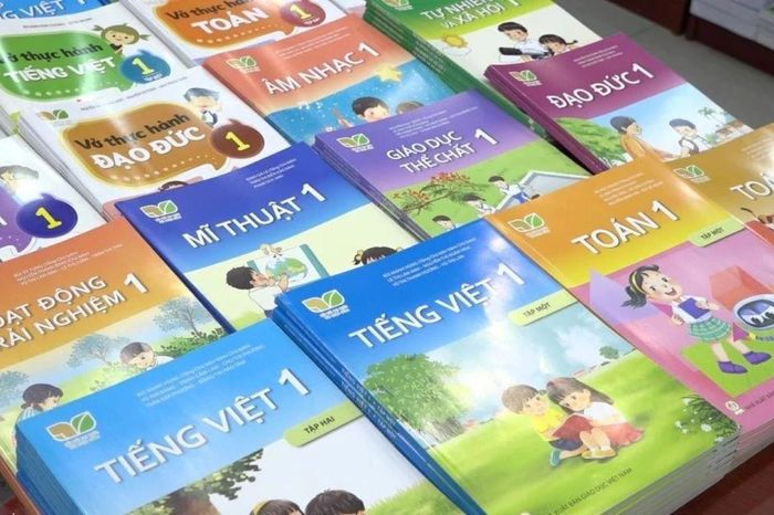 Miễn phí sách giáo khoa trên toàn quốc từ năm học 2029–2030 - Báo Tri thức &amp; Cuộc sống