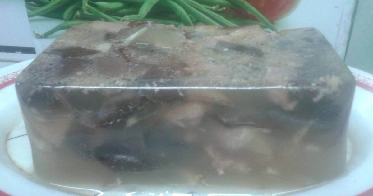 Thịt chân giò nấu đông