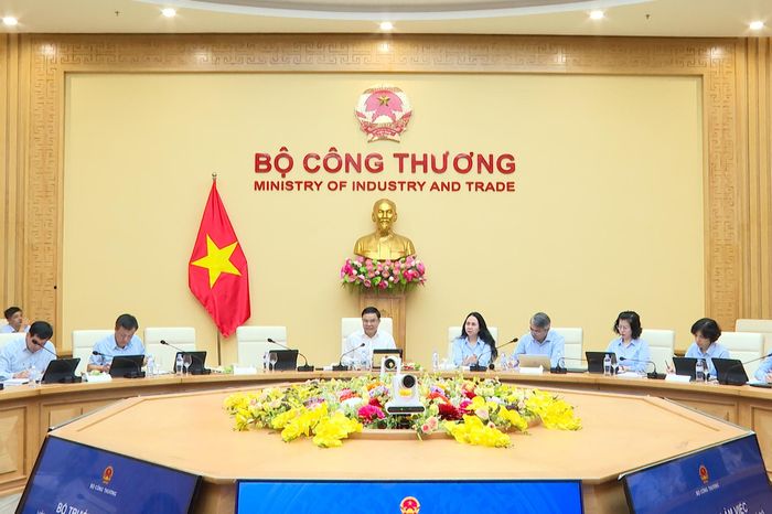 |VIDEO| Bộ trưởng Lê Mạnh Hùng: Cục Thương mại điện tử và Kinh tế số cần chuyển từ tư duy quản lý sang quản trị - Tạp chí Công thương