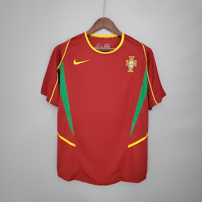 Retro 2002 Portugal Local @lumorasports.jpeg