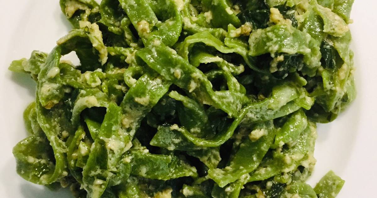 Mì ý rau cải tươi sốt pesto