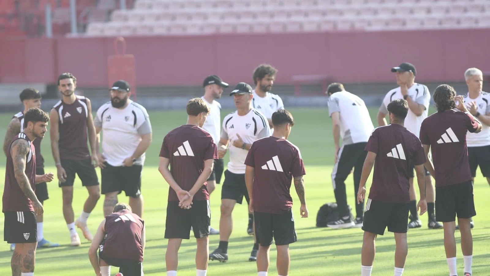 Pertandingan antara Sevilla dan Rayo Vallecano pada laga pembuka La Liga musim 2026-27 di Stadion Ramón Sánchez-Pizjuán.