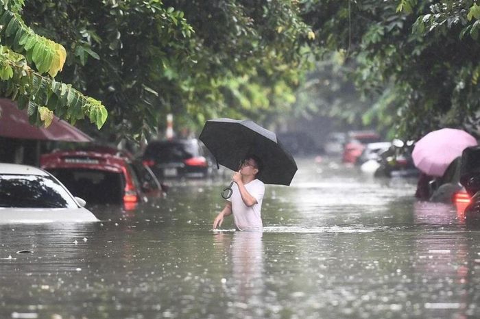 Dự báo thời tiết 18/5: Cả nước tiếp tục mưa lớn, đề phòng dông lốc và ngập lụt - Báo VTC News