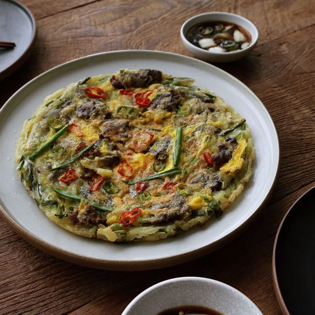 Trứng Chiên Thịt Bò Hấp Dẫn