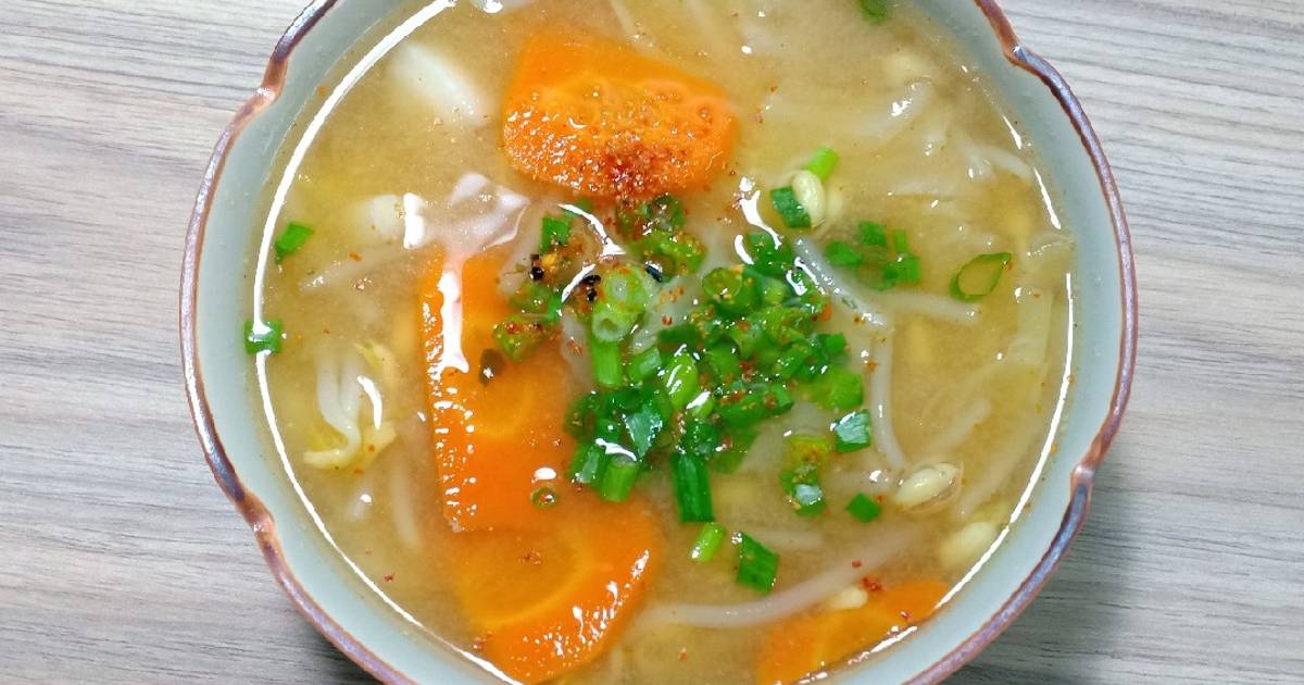 Canh miso bắp cải -Yasai misoshiru