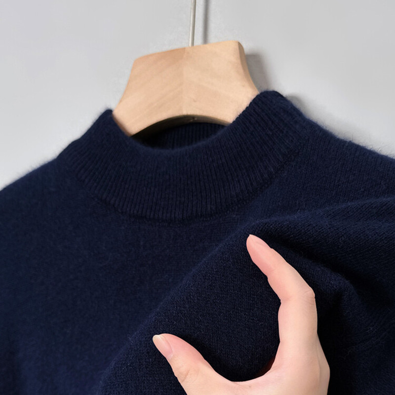 Men's wool sweater with stand-up collar, simple and warm