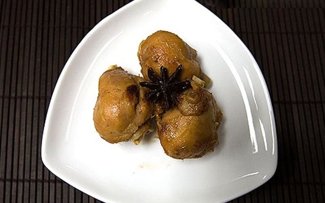 Gà Hầm Hoa Hồi