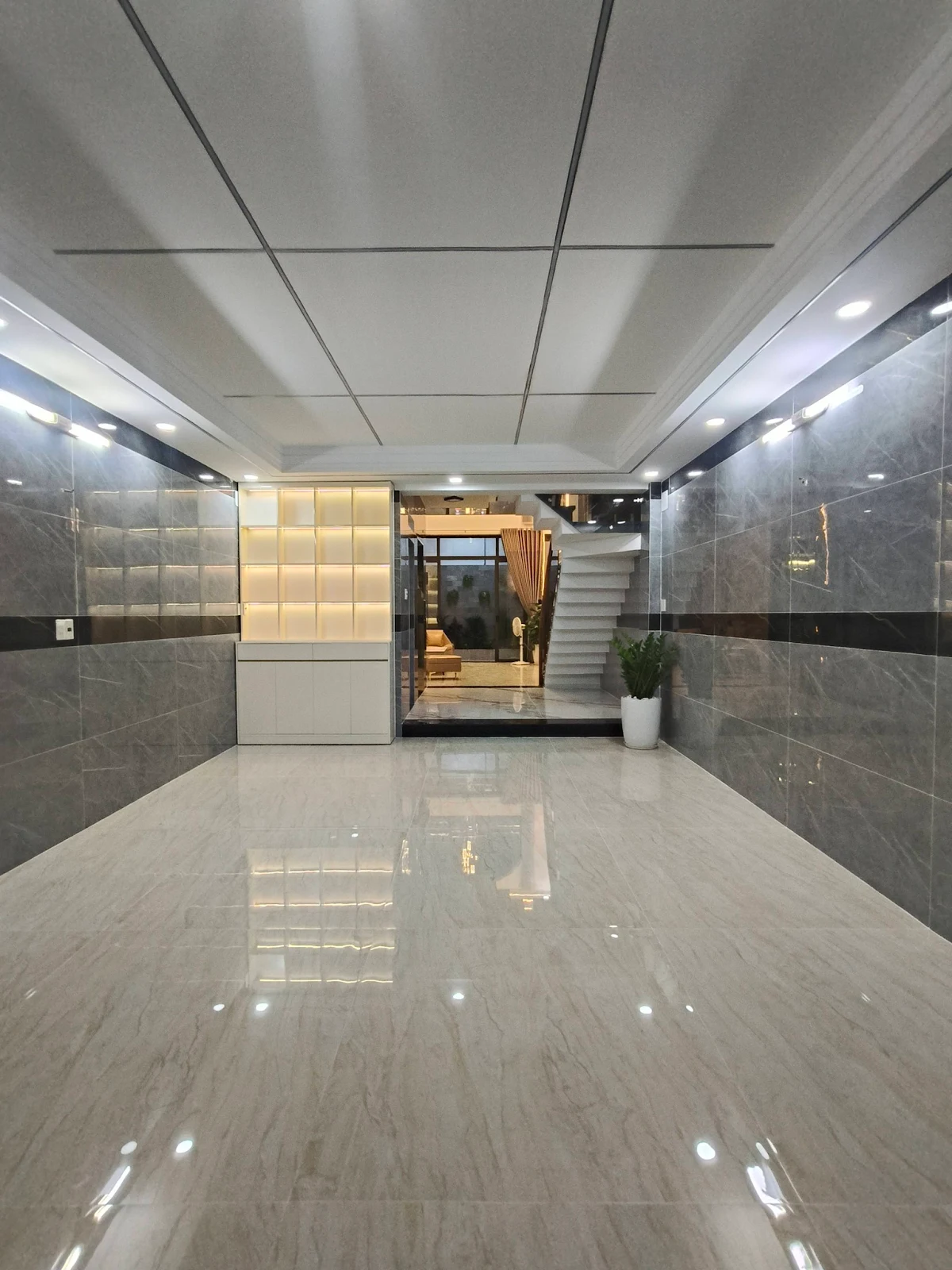 Bán nhà 5 x 17,3m, 5 Tấm,  thang máy, hẻm ô tô 8m  Mã Lò – Bình Tân.