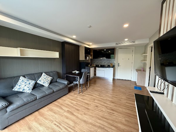 Dusit Grand Park  B