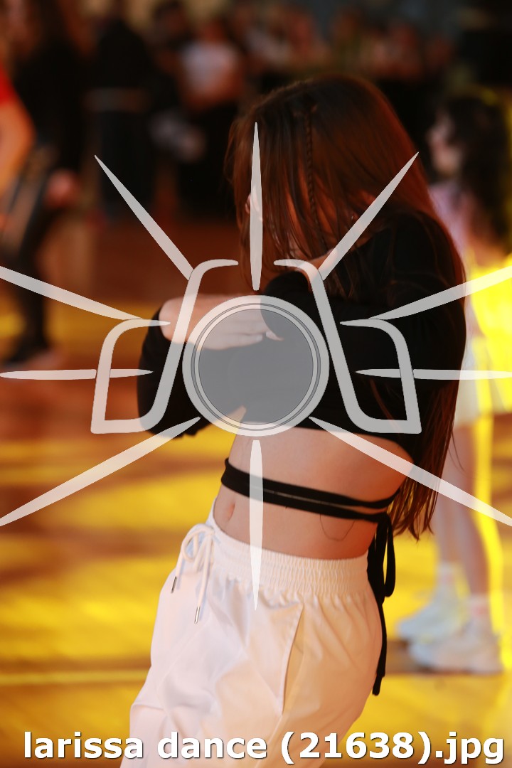 larissa dance (21638).jpg