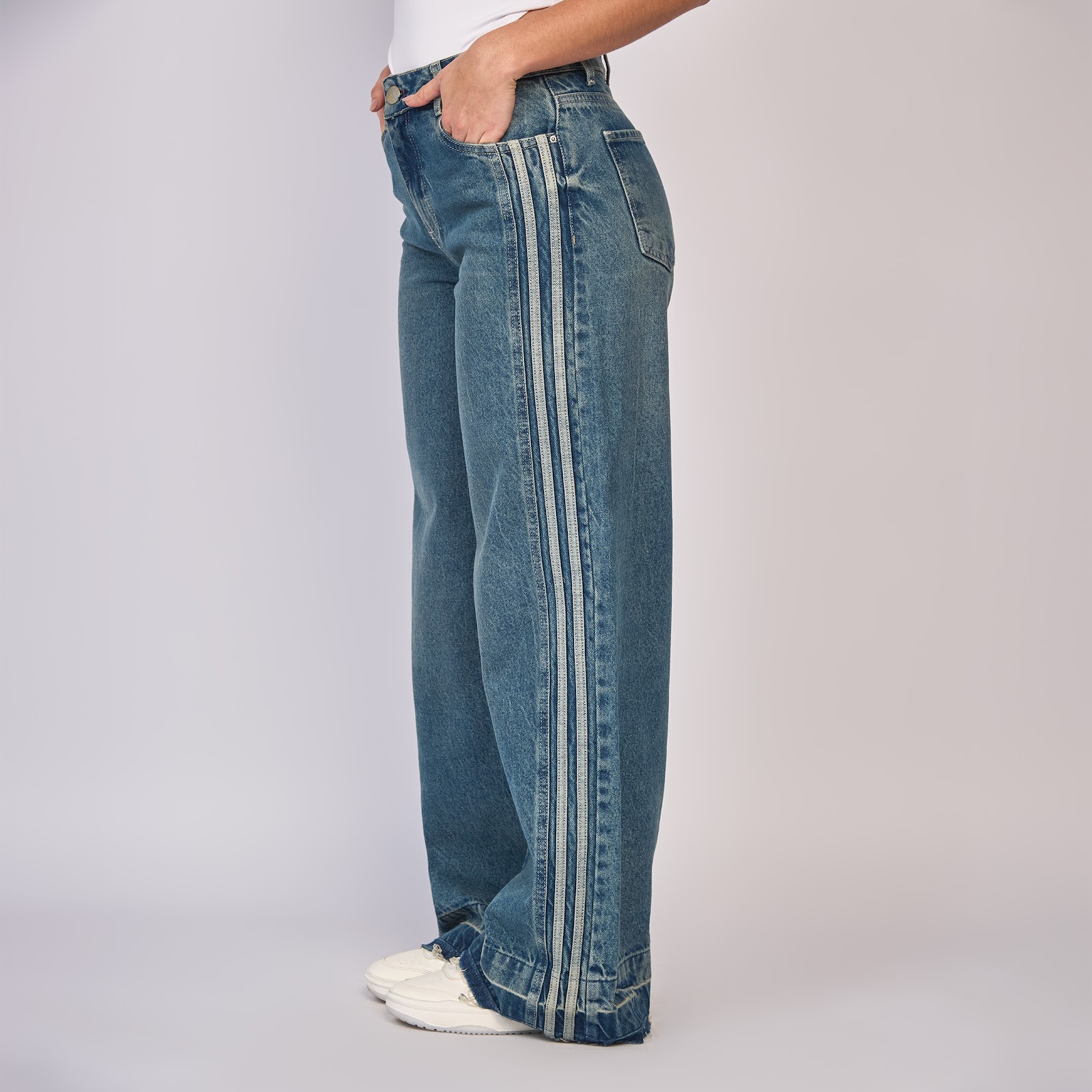Jean wide leg tiro alto rígido con sesgo lateral en contraste, color Azul medio - Vista 5