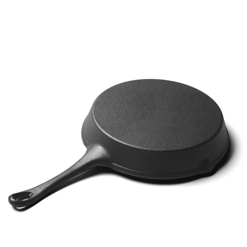 Cast iron pan, flat base