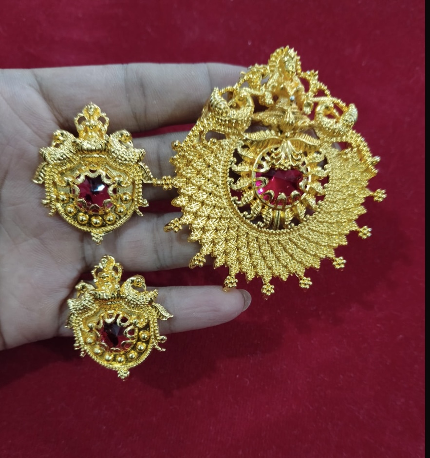 Kolhapuri pendent with earring 2