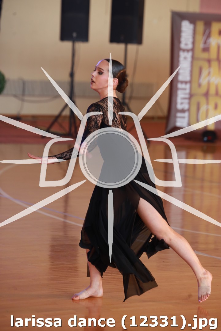 larissa dance (12331).jpg