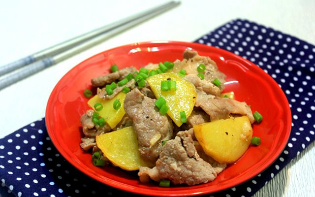 Thịt Thăn Xào Khoai Tây