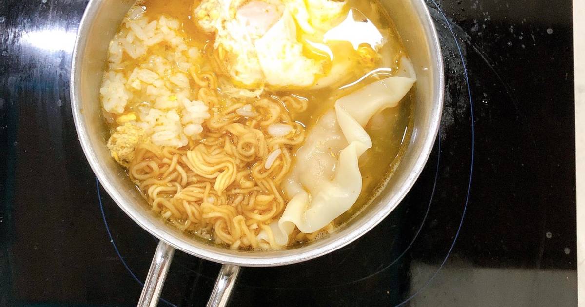 Mỳ tôm ngày mưa
