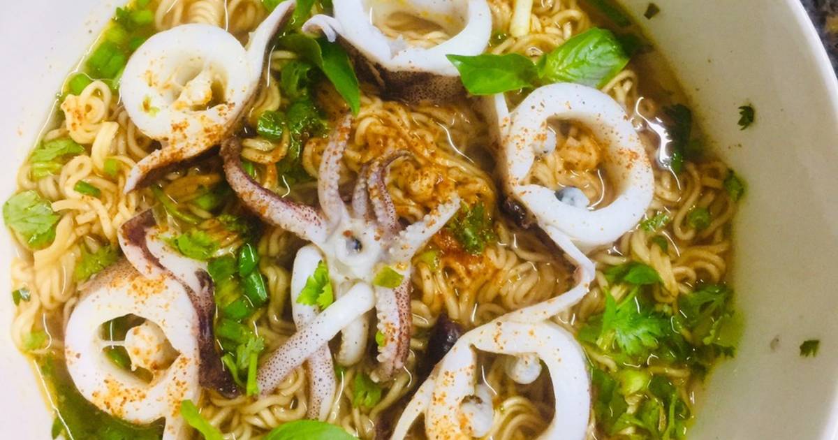 Mì gói mực lá