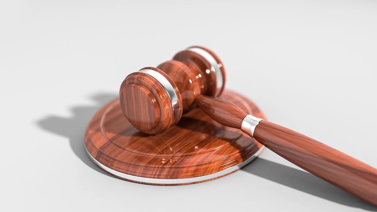 직관과 무의식 판단이 사회적 의사결정에 미치는 영향과 심리 구조