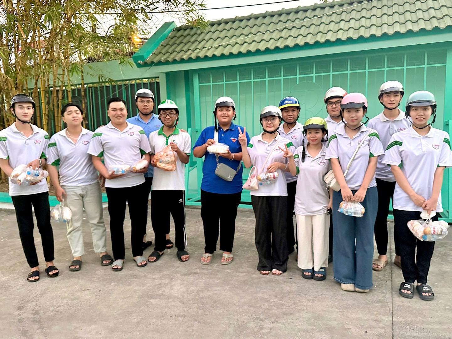 Báo và Đài Phát thanh, Truyền hình Thành phố Cần Thơ đưa tin Chương trình "Kết nối yêu thương" Năm 2026 của Chi đoàn Quản lý đất đai Khóa 18