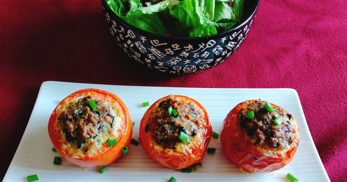 Cà chua nhồi thịt