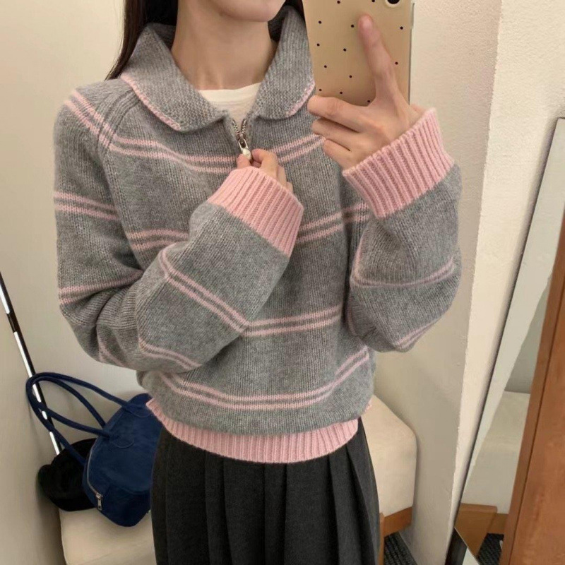 Damen-Strickpullover mit Reißverschluss und Streifenmuster