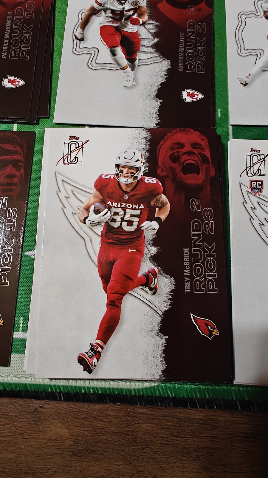2025 Signature Class Football, BASE PAPER SET, Pick Your Card & Complete Topps