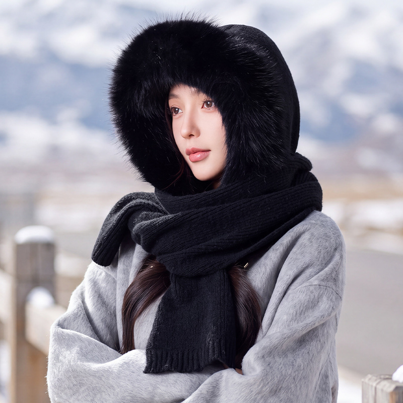 Women's set of hat and scarf, lined