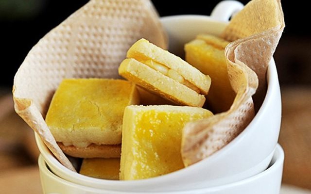 Bánh Quy Nhân Kem Phô Mai