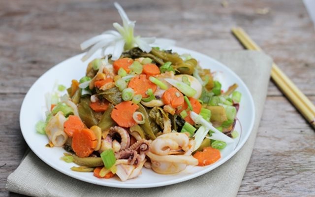 Mực Xào Dưa Cải