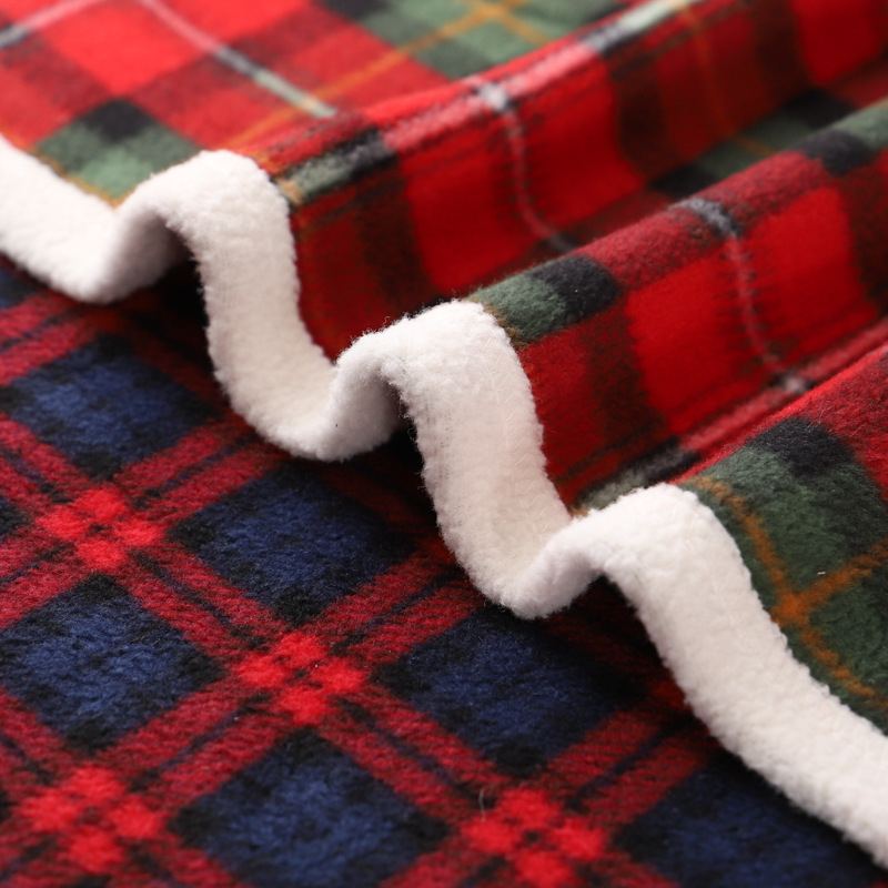 Kuscheldecke mit Karomuster, Polyester