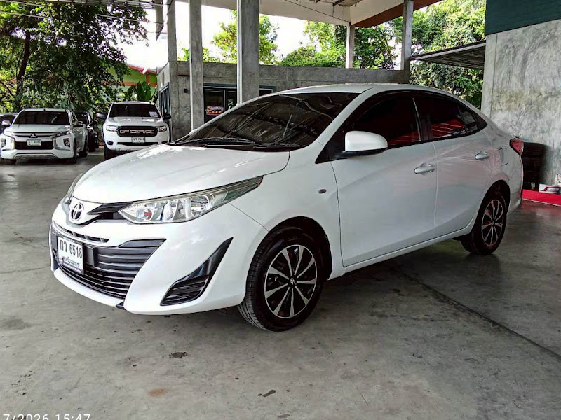 TOYOTA YARIS ATIV
